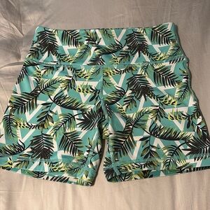 IAB Women's no ride Athletic Shorts tropical green 
SIZE 4/ x-small
5 inch